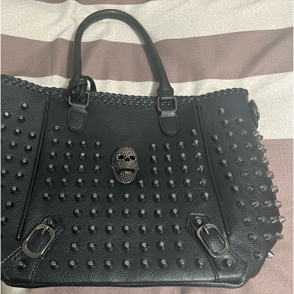 Rivet skull soft vegan leather crossbody bag new